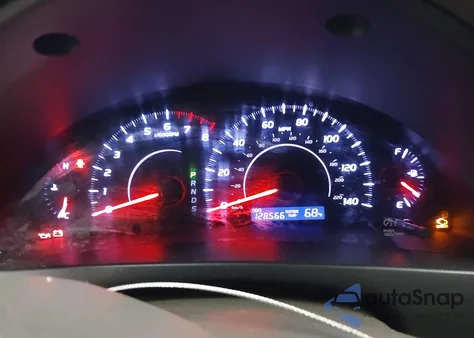 2011 Toyota Camry Le z USA, uszkodzony, nr VIN 4T1BF3EKXBU592551